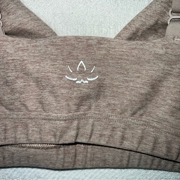 Beyond Yoga Womens Sports Bra Size XS Soft Athleisure Pilates Workout Gym - Picture 3 of 6